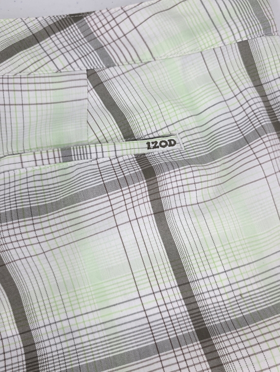 IZOD PerformX Women's Plaid Bermuda Golf Shorts Green White Plaid Size 12. - Picture 4 of 8